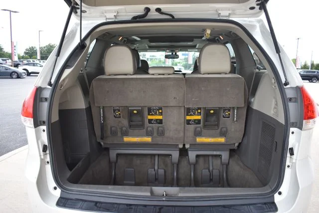 Used 2012 White Toyota Limited image 18