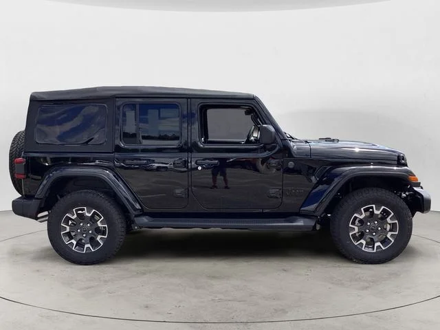 New 2026 Black Clearcoat Jeep 4-DOOR SAHARA image 7