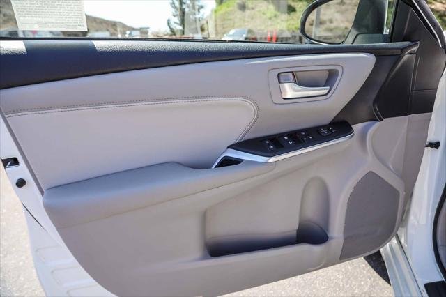 Certified Used 2017 BLIZZARD PEARL Toyota  image 21