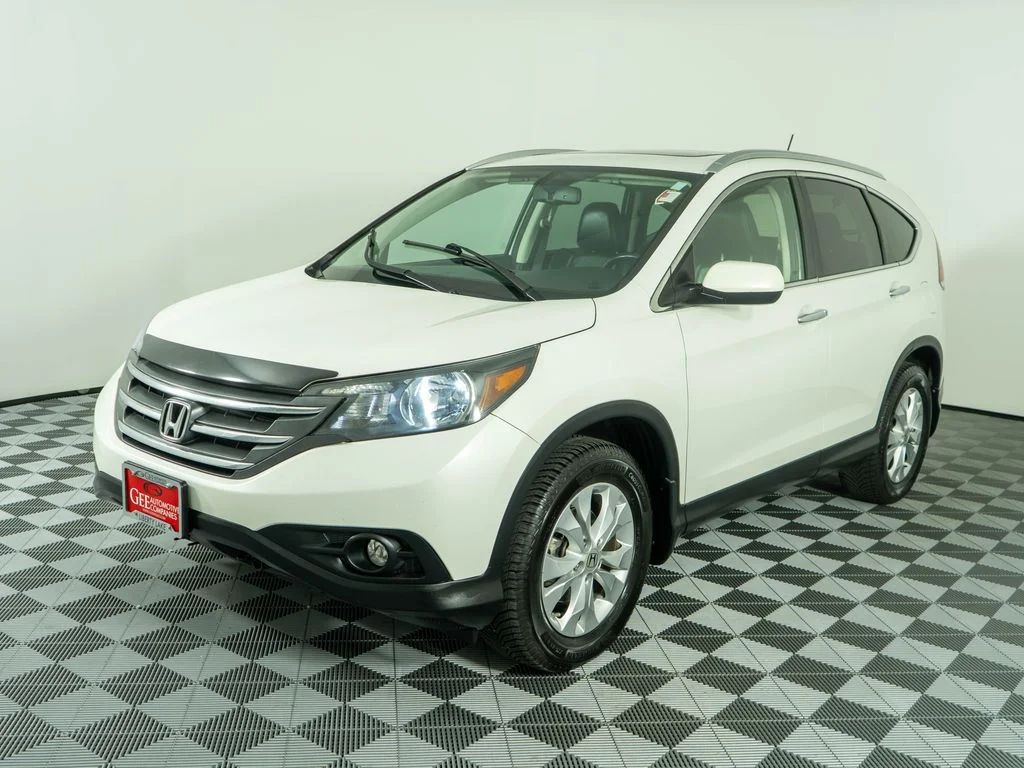 Used 2013 White Honda Touring image 3