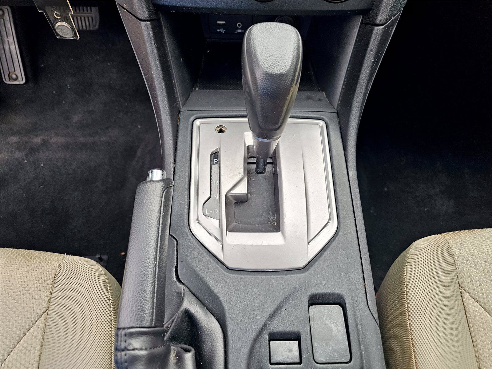 Used 2022 Crystal White Pearl Subaru  image 21