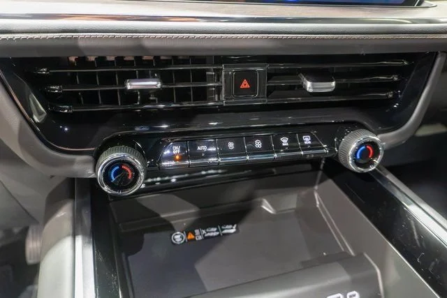 New 2026 Black Chevrolet High Country image 29