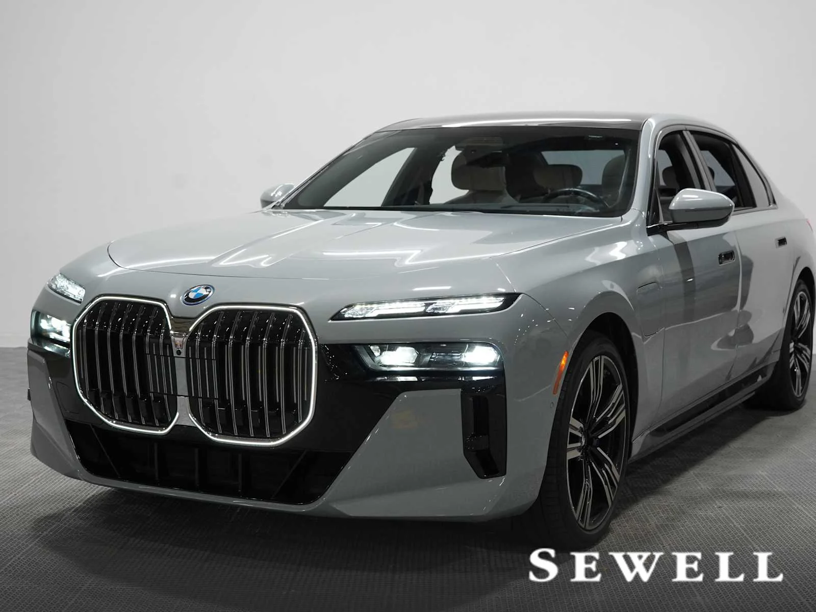 2024 BMW 7 Series 750e xDrive