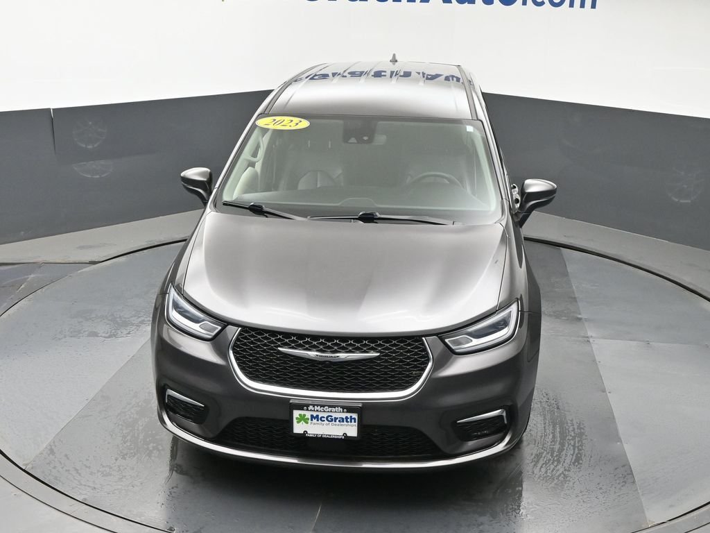 Used 2023 Gray Chrysler Touring L image 26