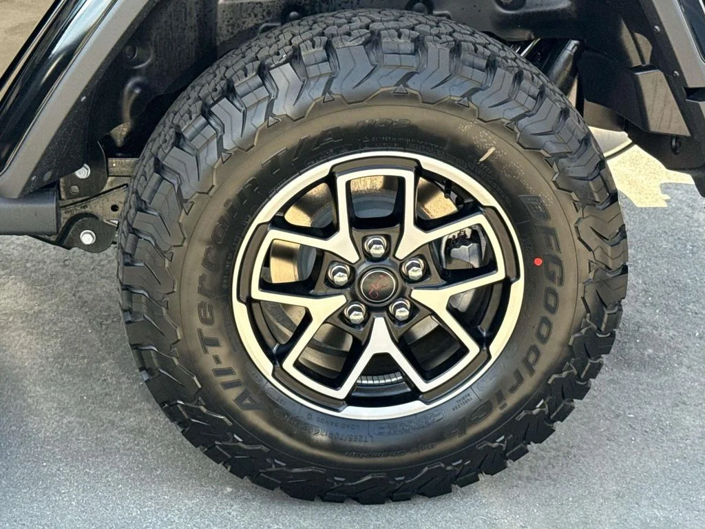 New 2026 Black Jeep Rubicon image 39