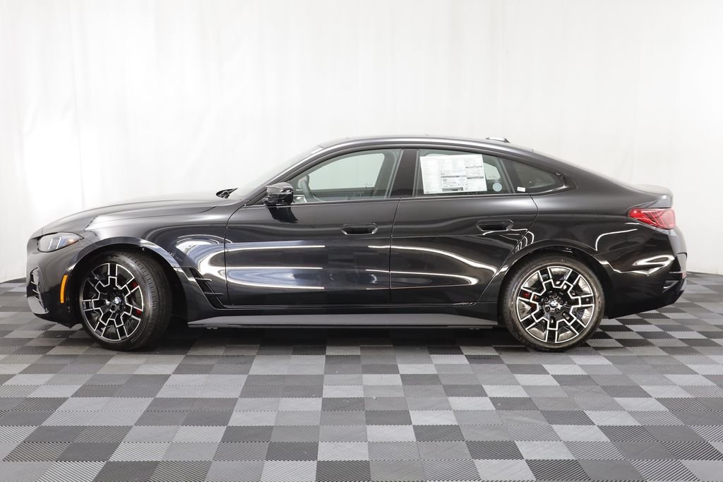 New 2026 Black Sapphire Metallic BMW M60 image 5