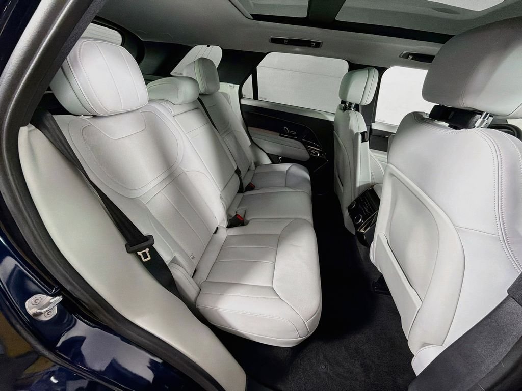 Used 2023 Portofino Blue Metallic Land Rover SE image 29