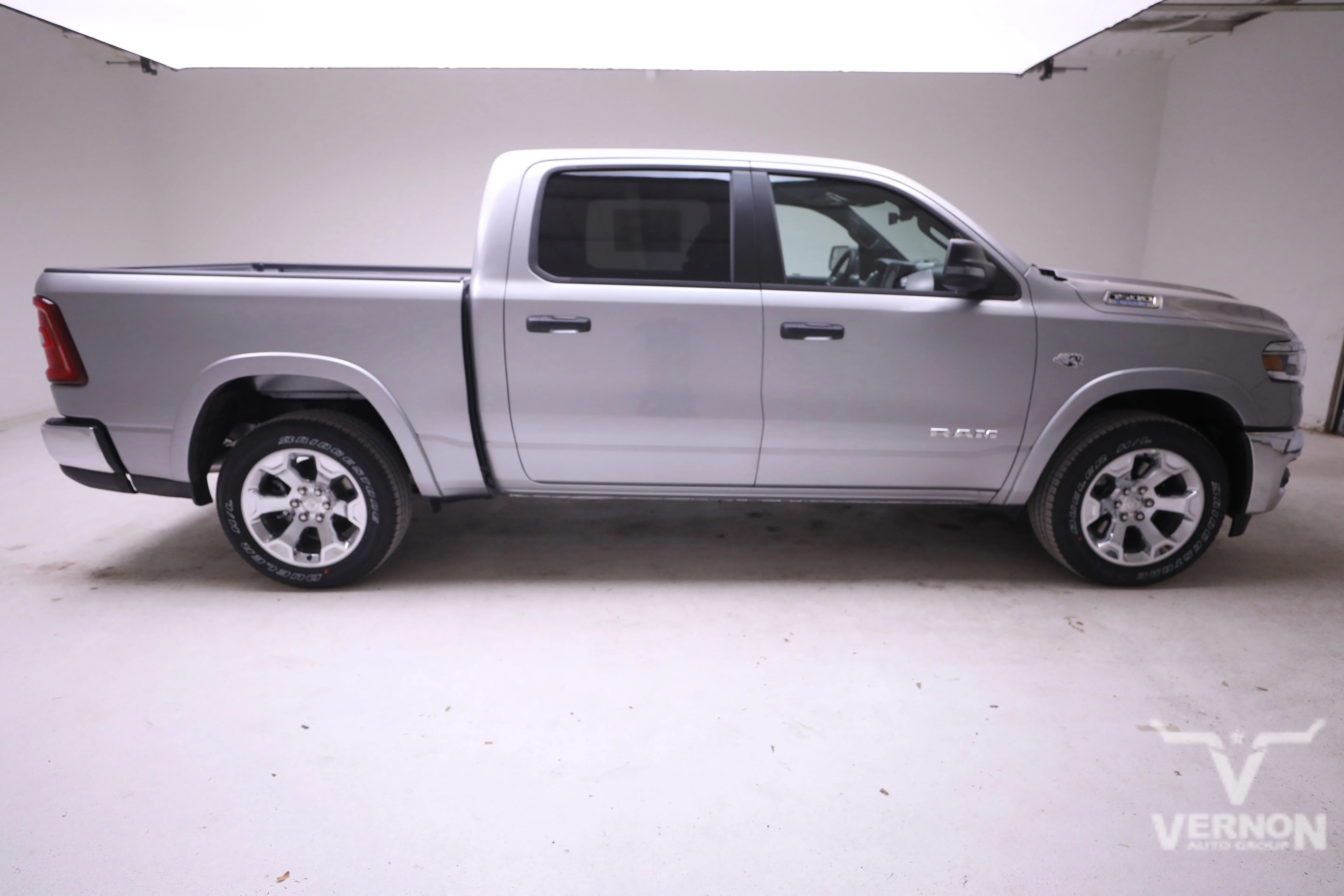 New 2026 Ram 1500 SLT Lonestar Crew Cab 4x4