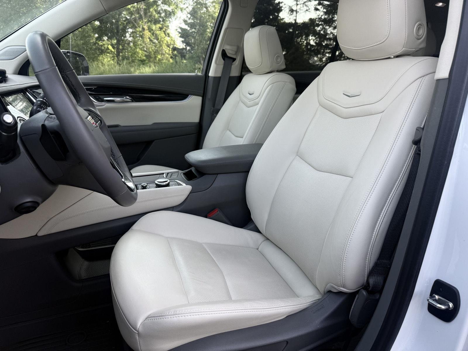 Used 2023 Crystal White Tricoat Cadillac AWD Premium Luxury image 10