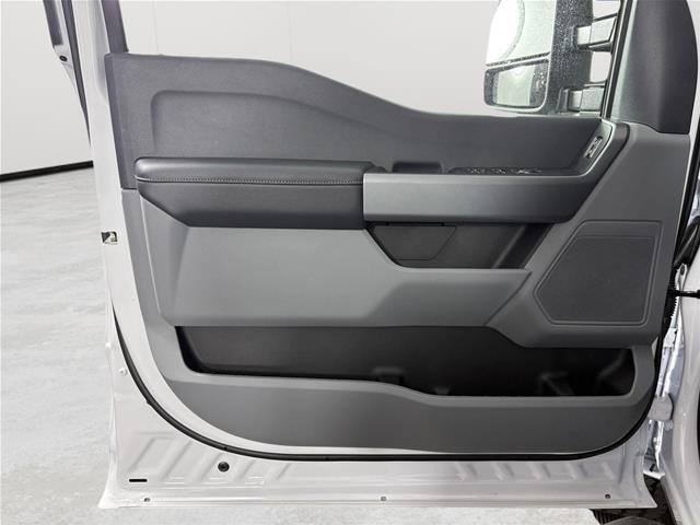 New 2026 Oxford White Ford F-350® XLT image 14