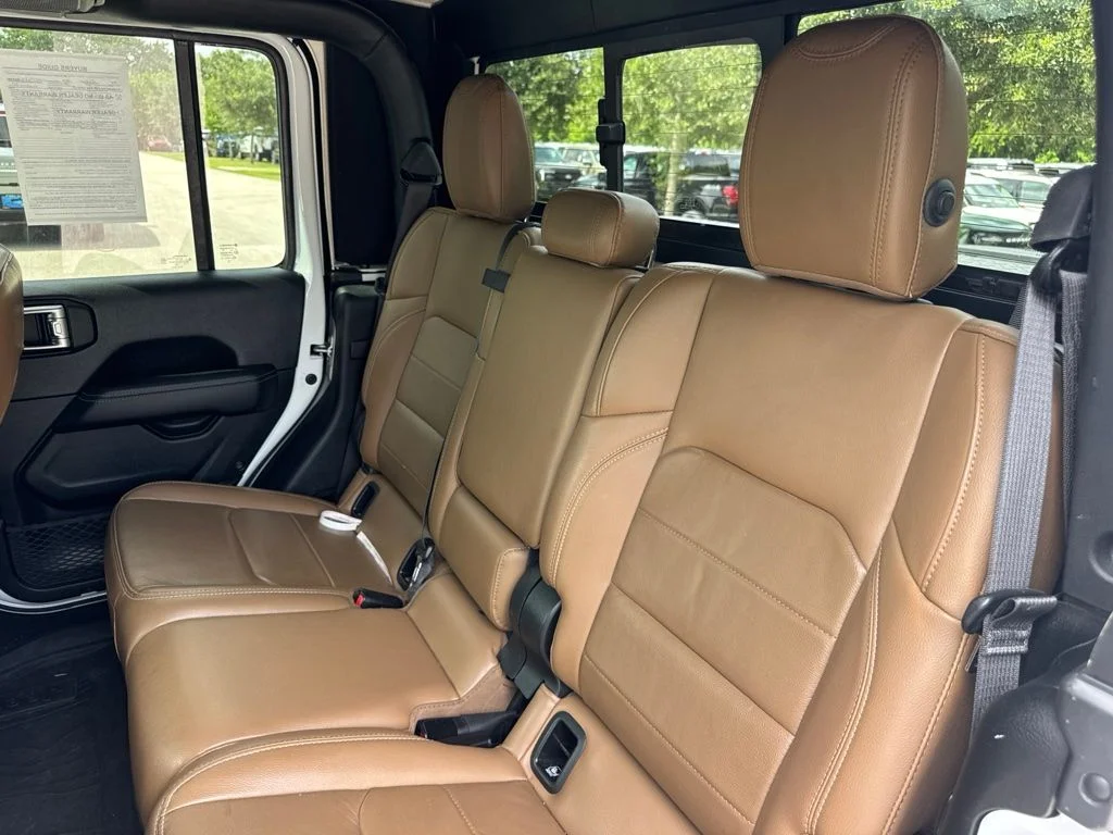 Used 2022 Bright White Clearcoat Jeep Overland image 11