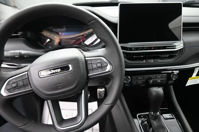 New 2026 Fathom Blue Pearl Coat Jeep Latitude image 29