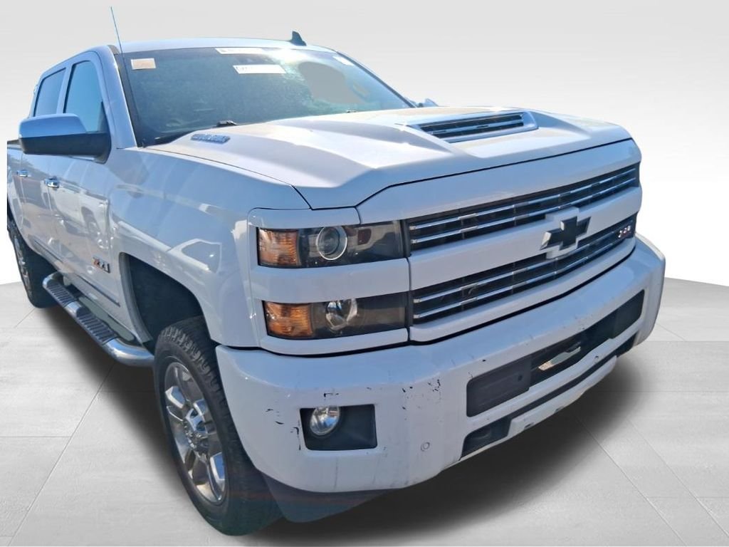 Used 2017 White Chevrolet LTZ image 15