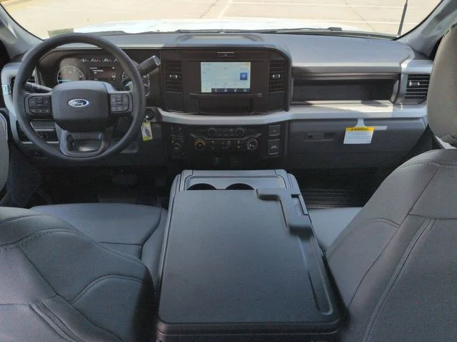 New 2026 Oxford White Ford F-450® XL image 15