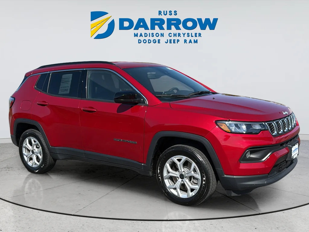 Used 2025 Red Jeep Latitude image 7