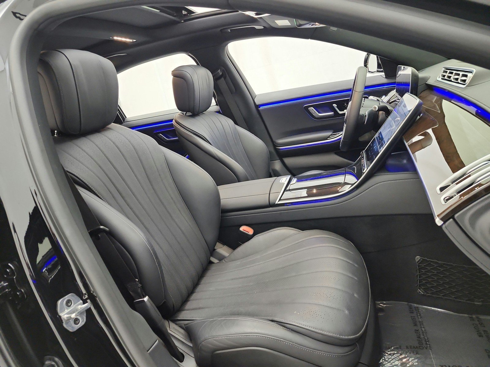 Certified Used 2022 Black Mercedes-Benz S 580 4MATIC® Sedan image 20