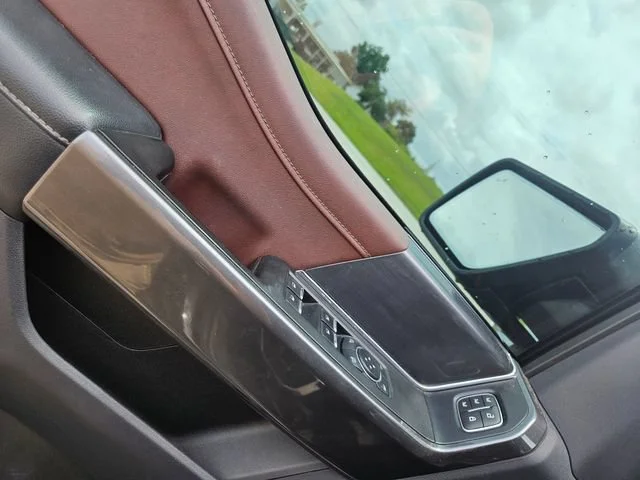 Used 2021 Gray Ford Lariat image 11