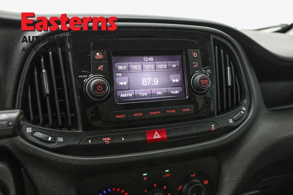 Used 2022 White Ram Base image 17