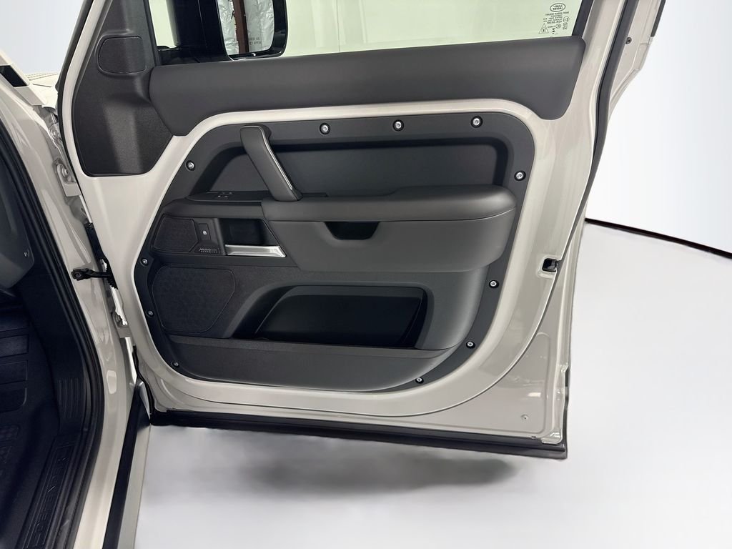 New 2026 Borasco Grey Land Rover X-Dynamic SE image 26