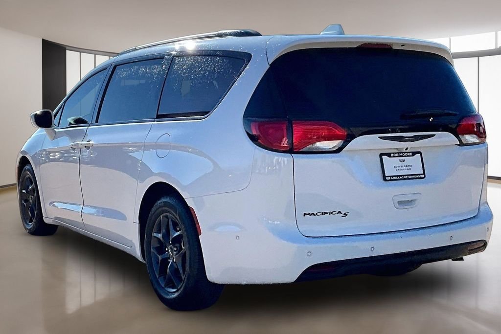 Used 2020 White Chrysler Touring L Plus image 12