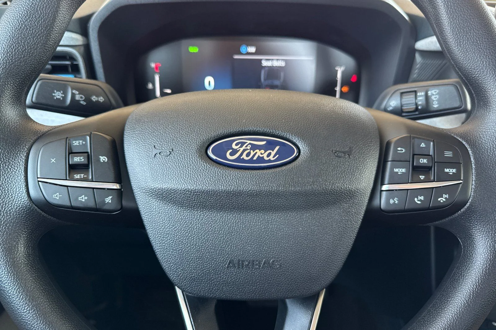 New 2026 Carbonized Gray Metallic Ford XLT image 25