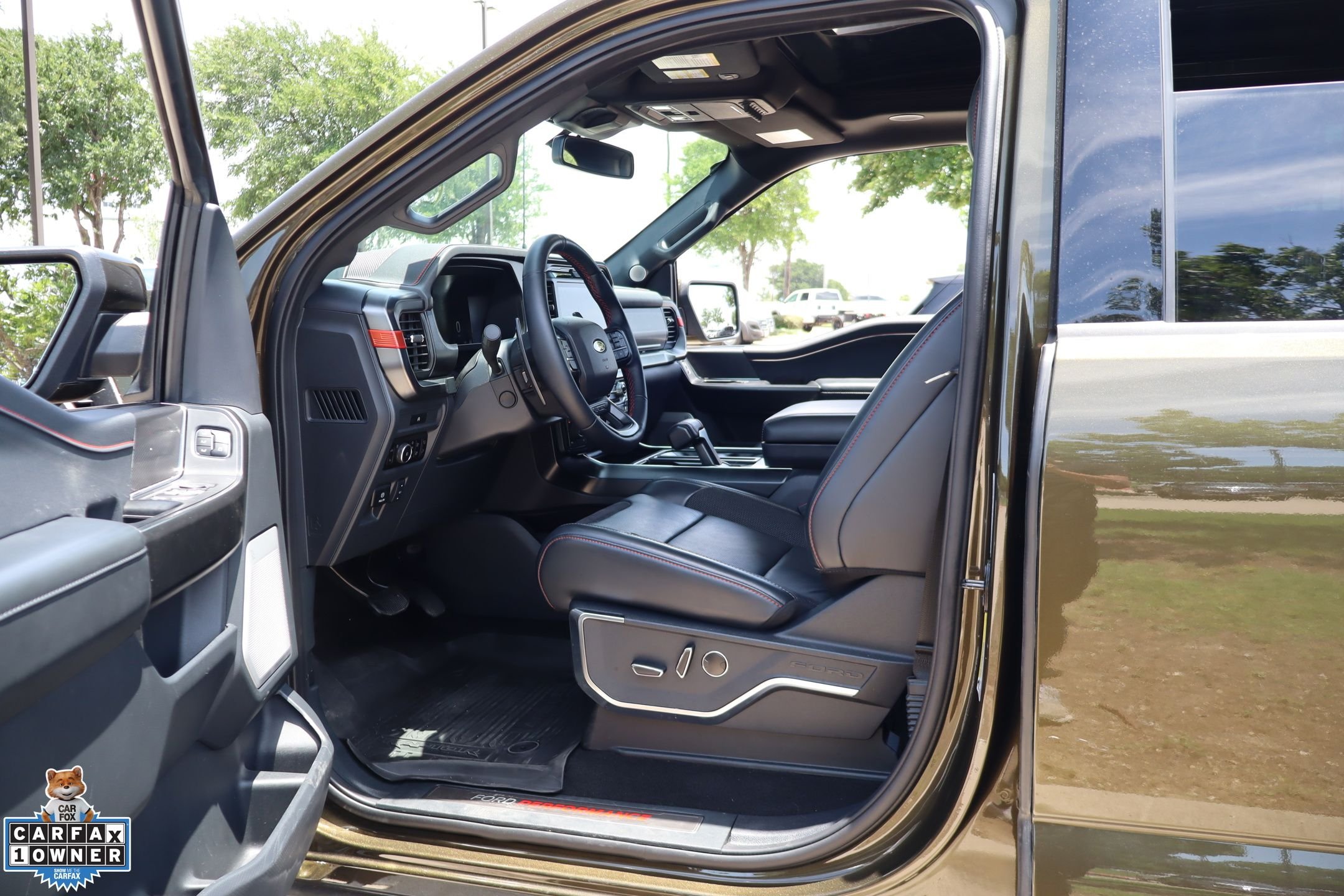 Used 2025 Green Ford Raptor image 25