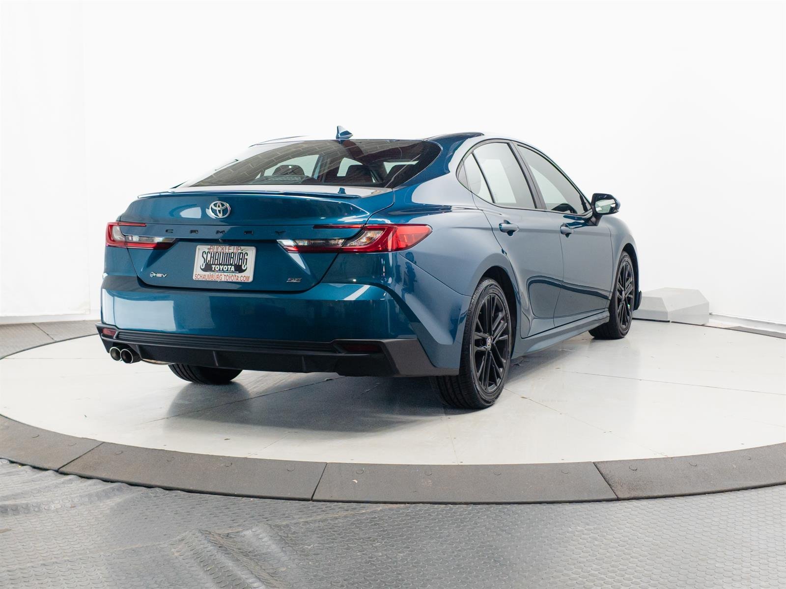 Certified Used 2025  Toyota SE image 11