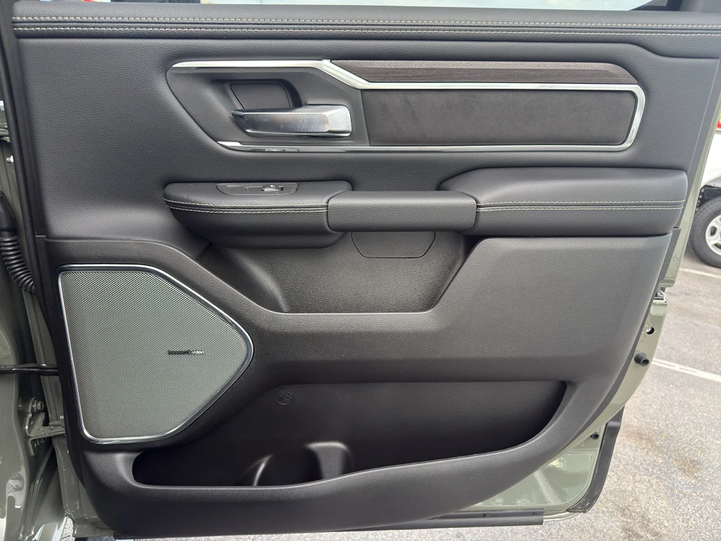 New 2026 Canyon Lake Exterior Paint RAM Laramie image 12
