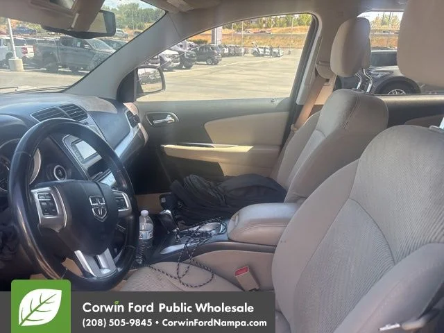 Used 2015 Black Dodge SXT image 15