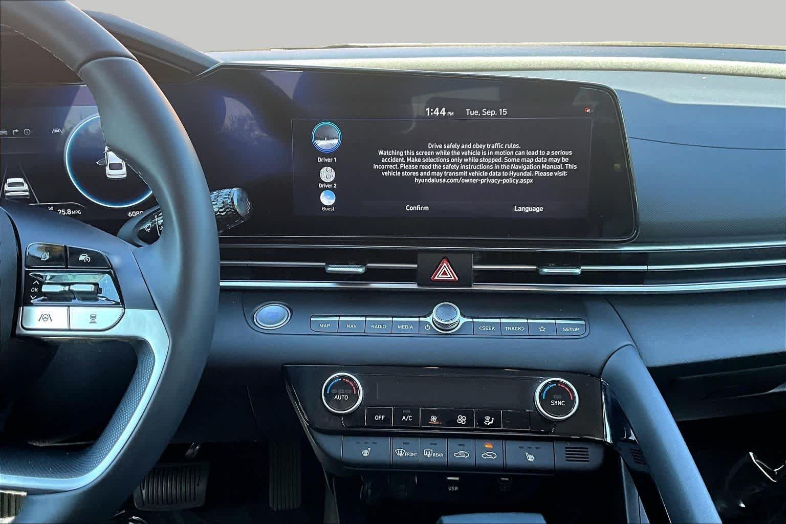 Used 2025 Serenity White Hyundai SEL Convenience image 7