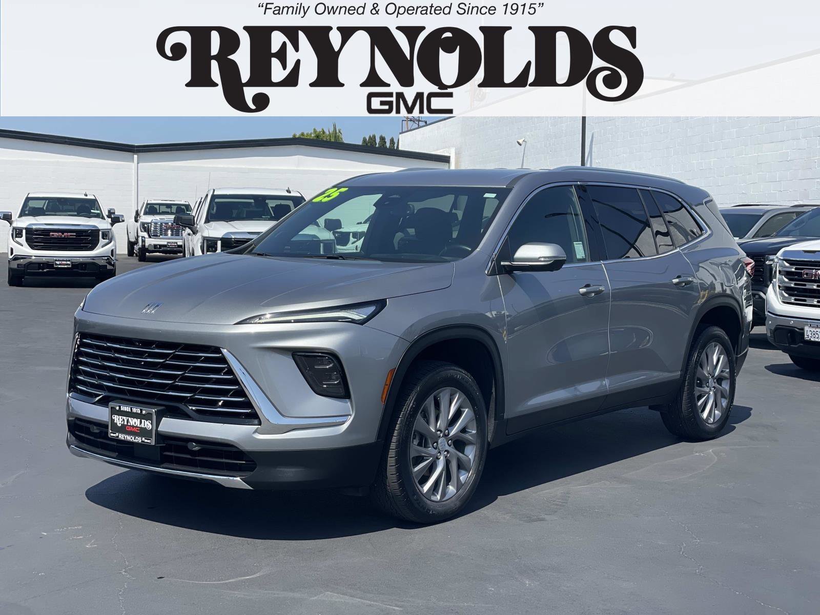 2025 Buick Enclave Preferred's photo