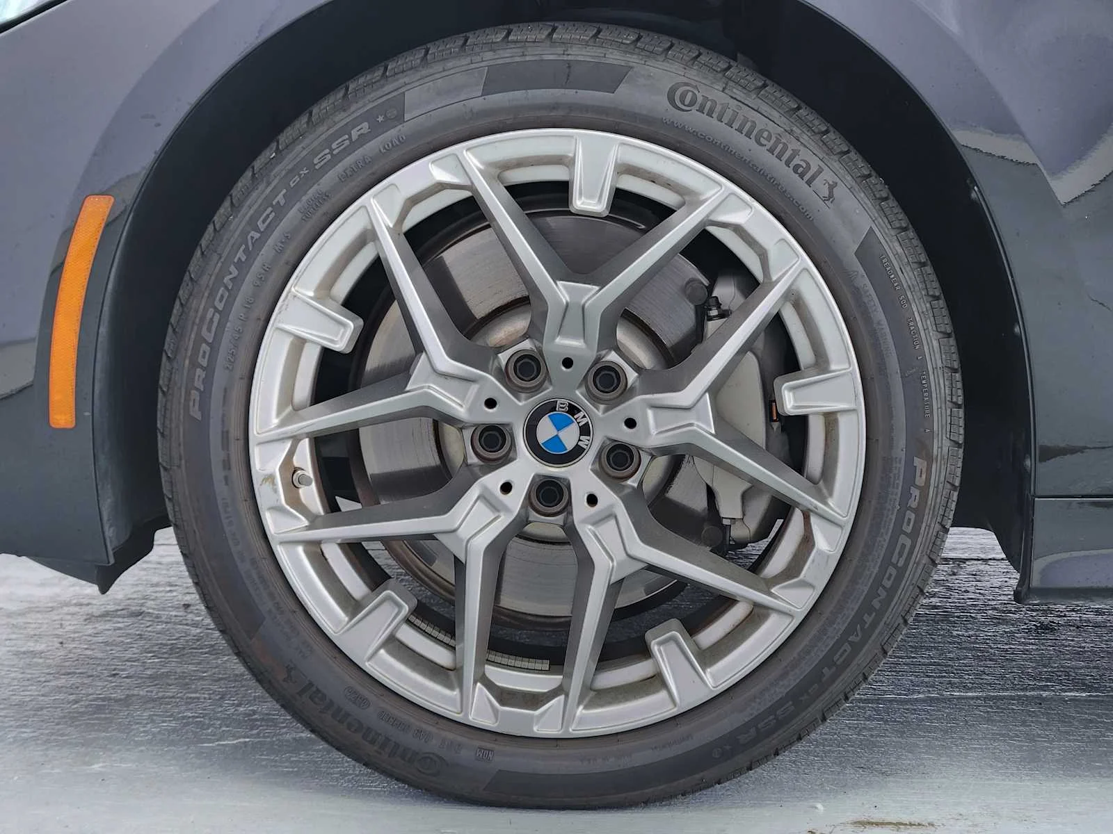 Certified Used 2025 Black Sapphire Metallic BMW 330i image 7