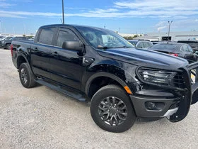 Used 2020 Black Ford XLT image 3