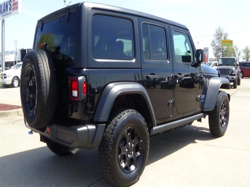 Used 2023 Black Clear Coat (px8) Jeep Sahara 4xe image 6