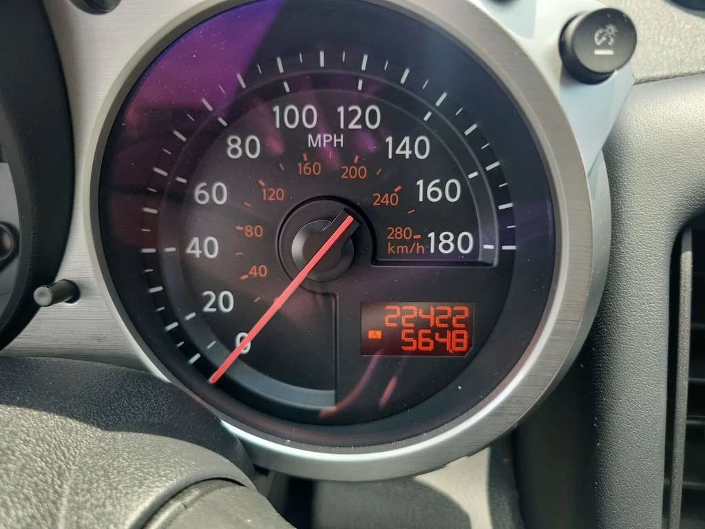 Used 2011 Gray Nissan 2dr Cpe Auto image 12
