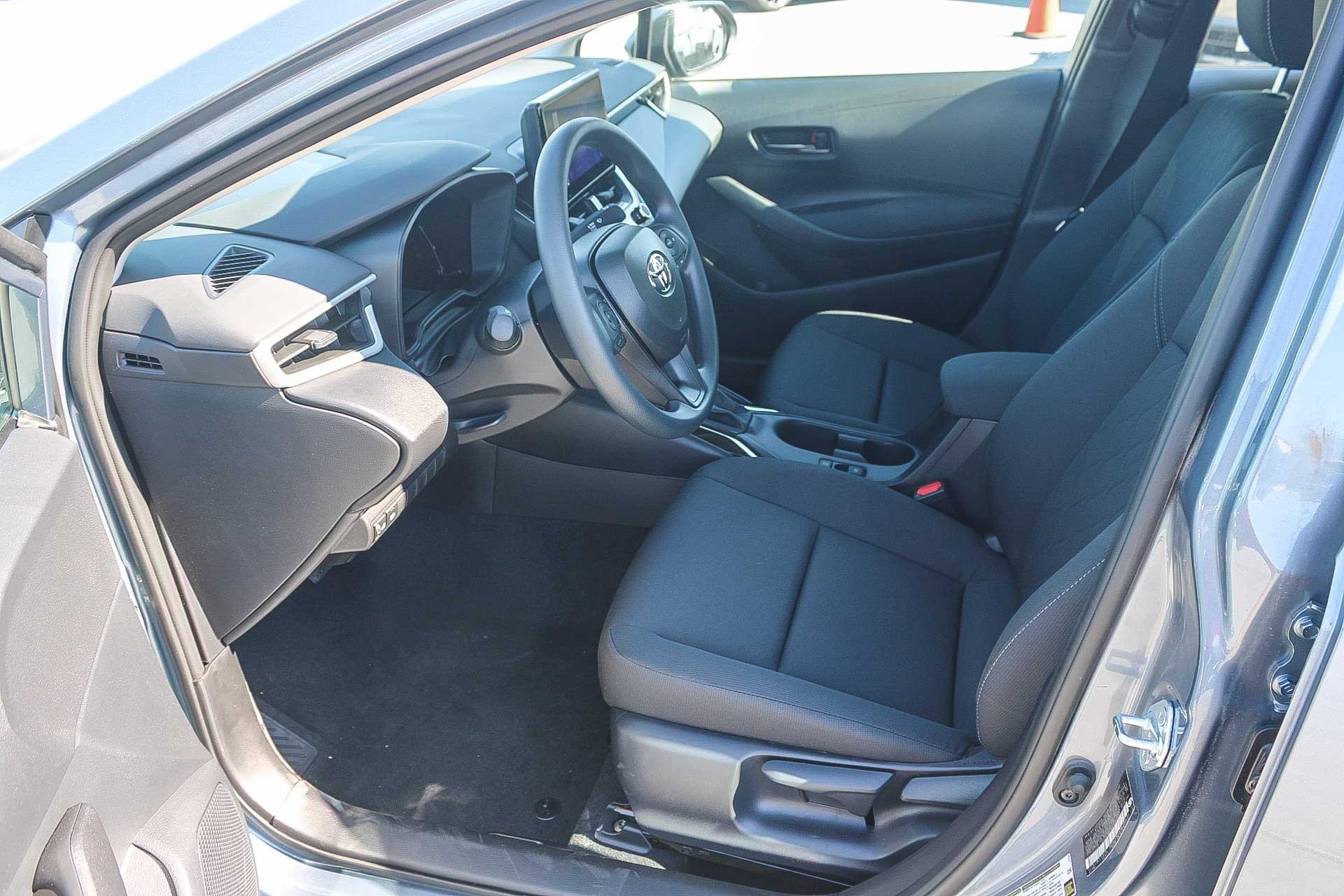 New 2027 Celestite Toyota  LE image 19