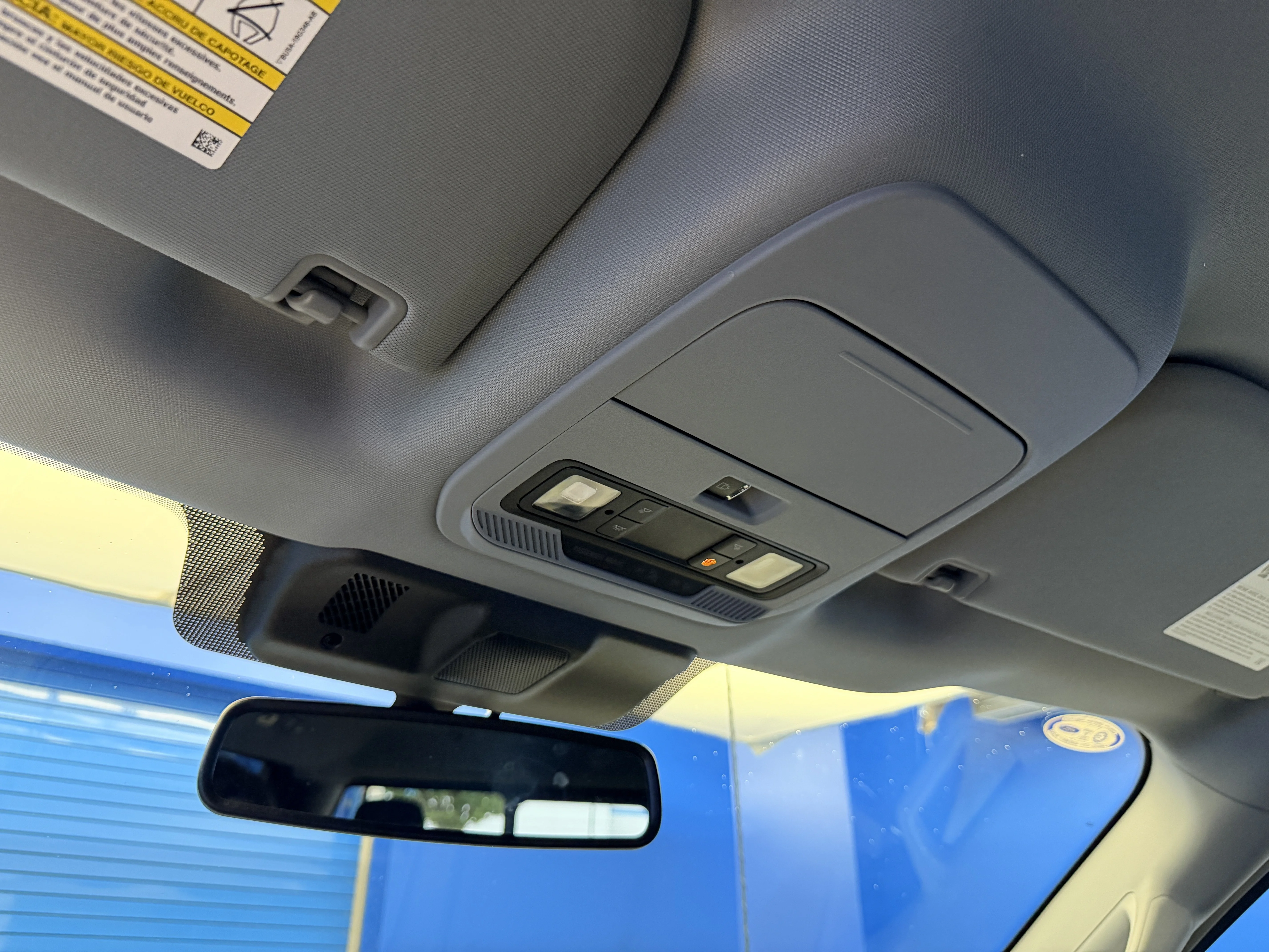 Used 2024 Atlas Blue Metallic Ford XLT image 25