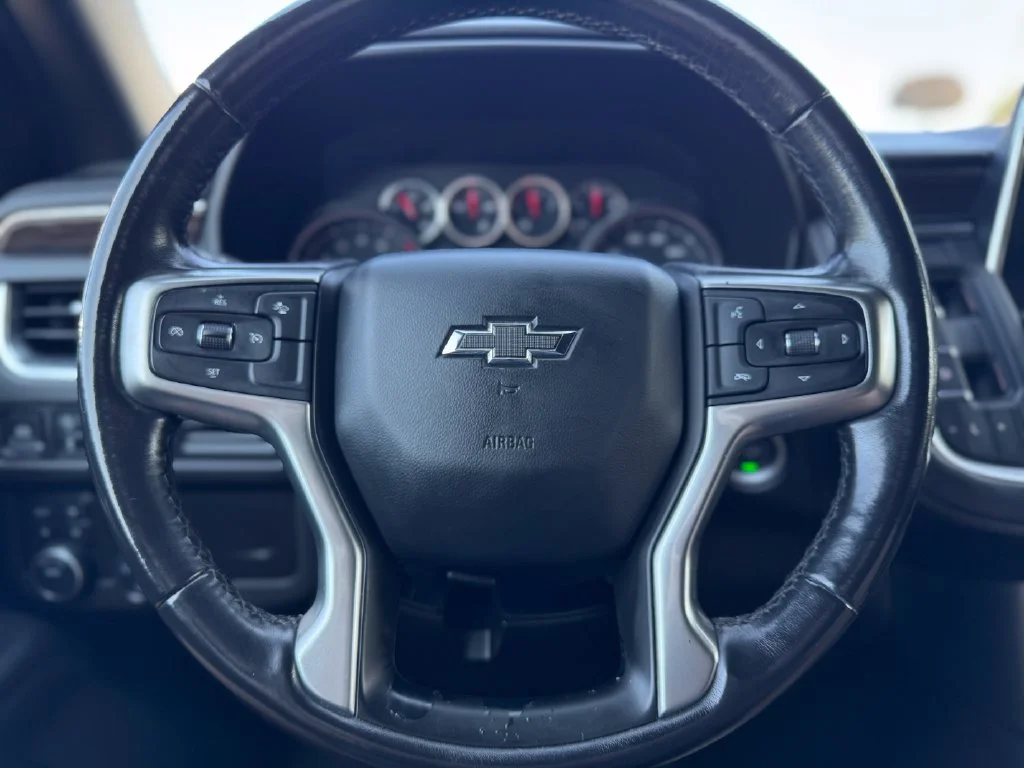 Used 2021 Summit White Chevrolet Z71 image 17