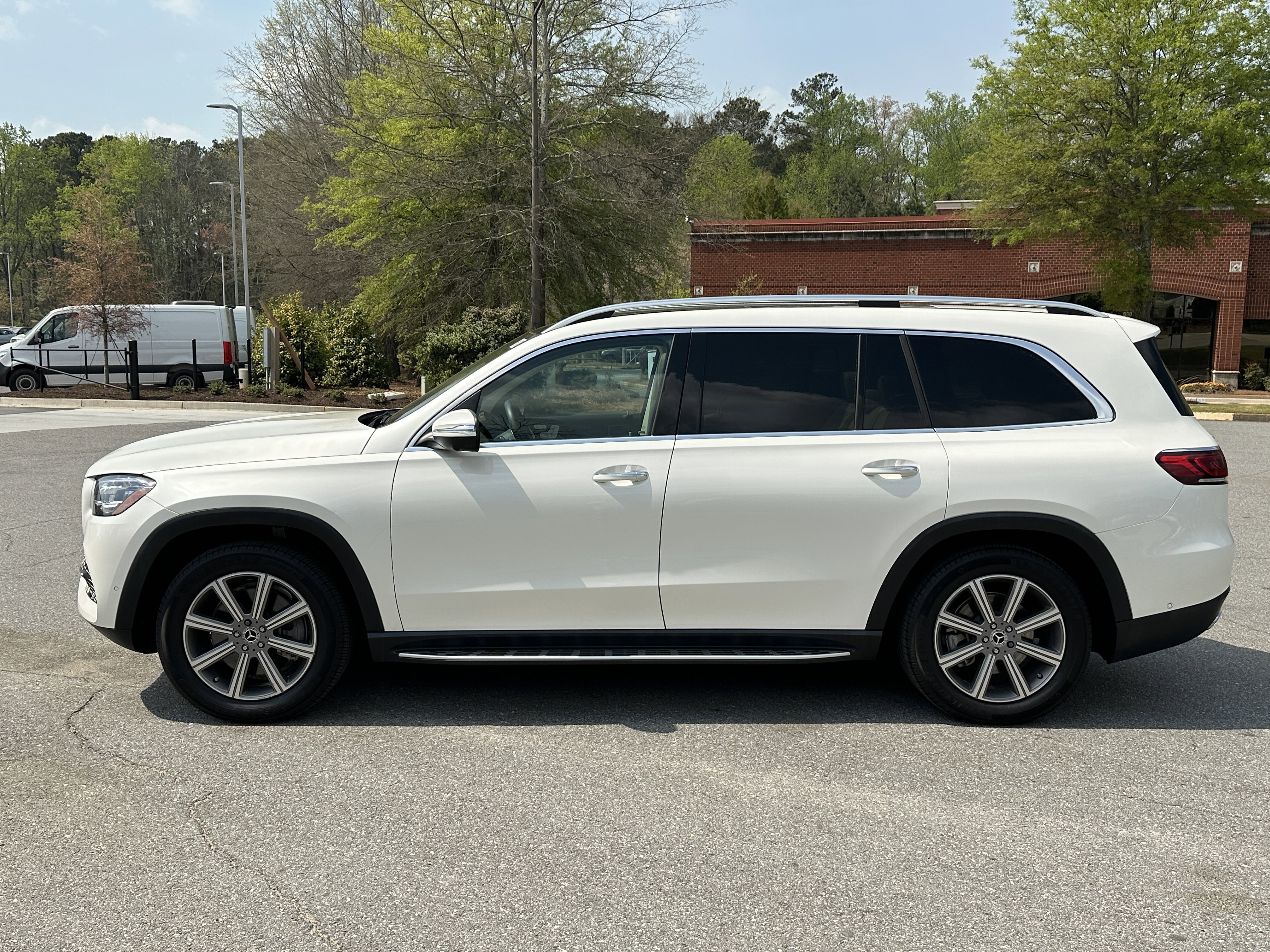 Used 2023 White Mercedes-Benz GLS 450 image 5