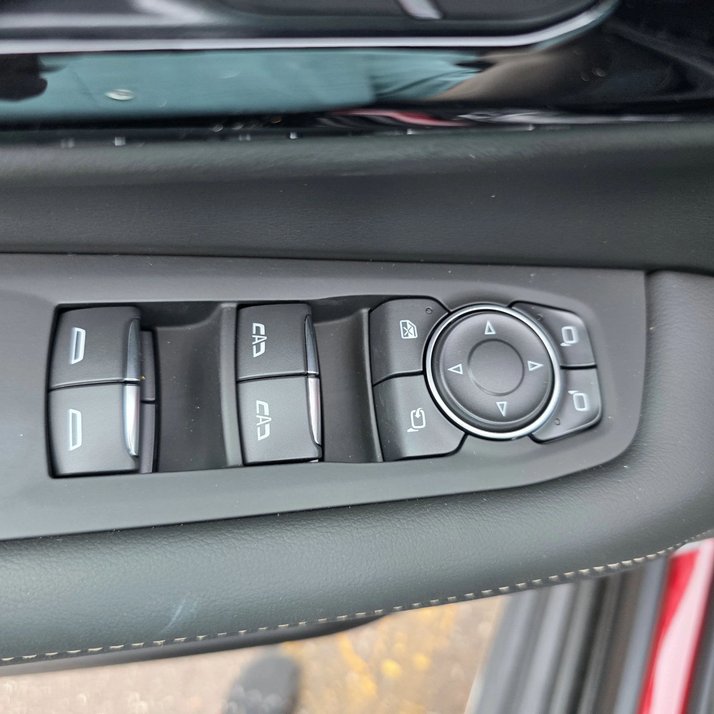 2026 Chevrolet Suburban Premier - Photo 18