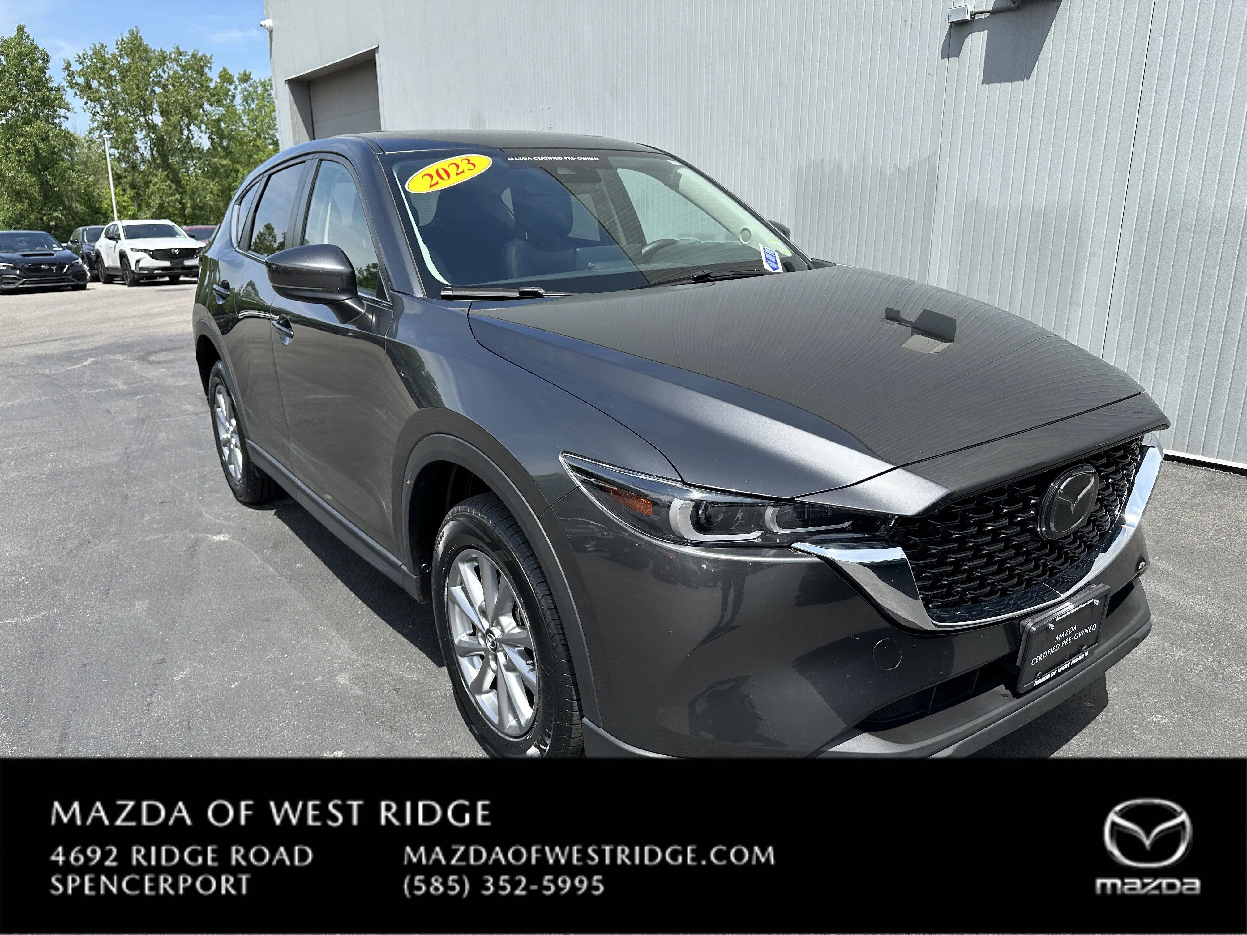 2023 Mazda CX-5 S Preferred package Auto AWD's photo