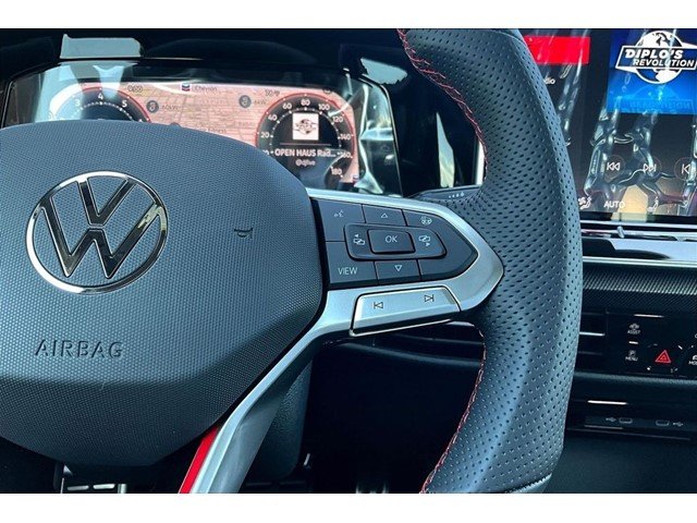 New 2026 Mythos Black Metallic Volkswagen 2.0T S image 10
