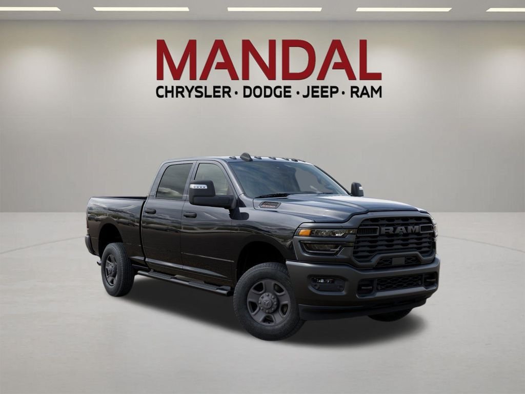 New 2026 Diamond Black Crystal Pearl-Coat Exterior Paint RAM Tradesman image 5