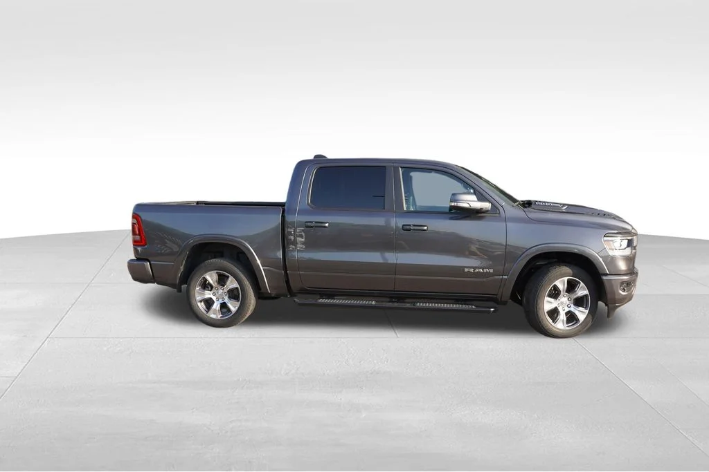 Certified Used 2022 Granite Crystal Metallic Clearcoat Ram Laramie image 3