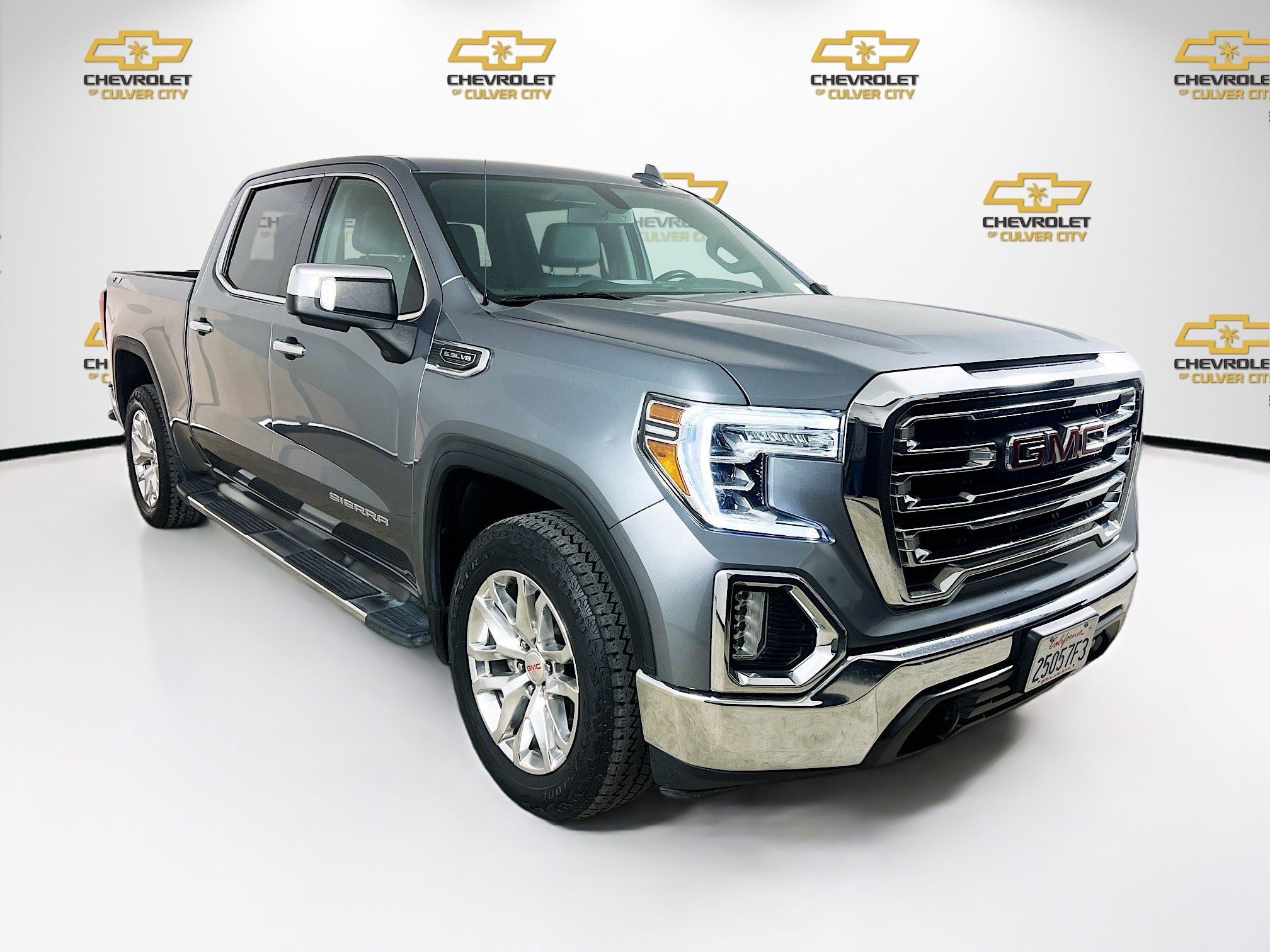 2021 GMC Sierra 4WD Crew Cab Short Box SLT's photo