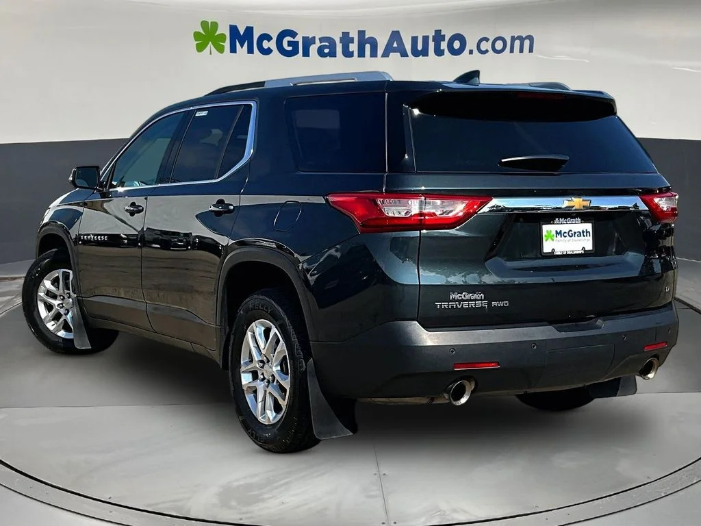 Used 2018 Gray Chevrolet LT image 5
