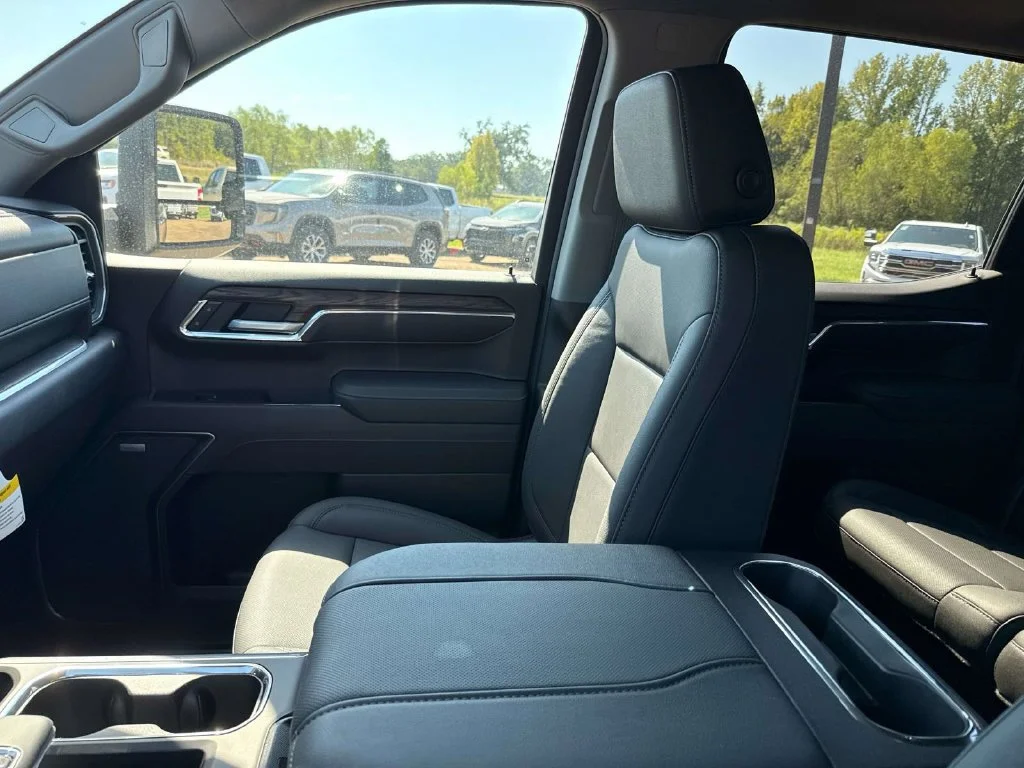 2026 GMC Sierra 1500 SLT - Photo 26