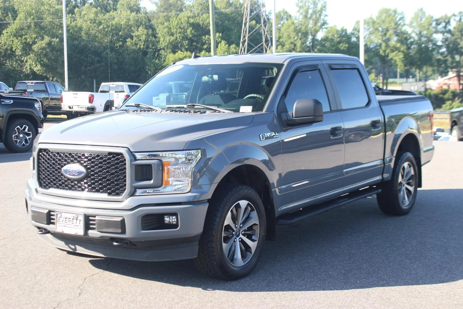 Used 2020 Grey Ford XL image 3