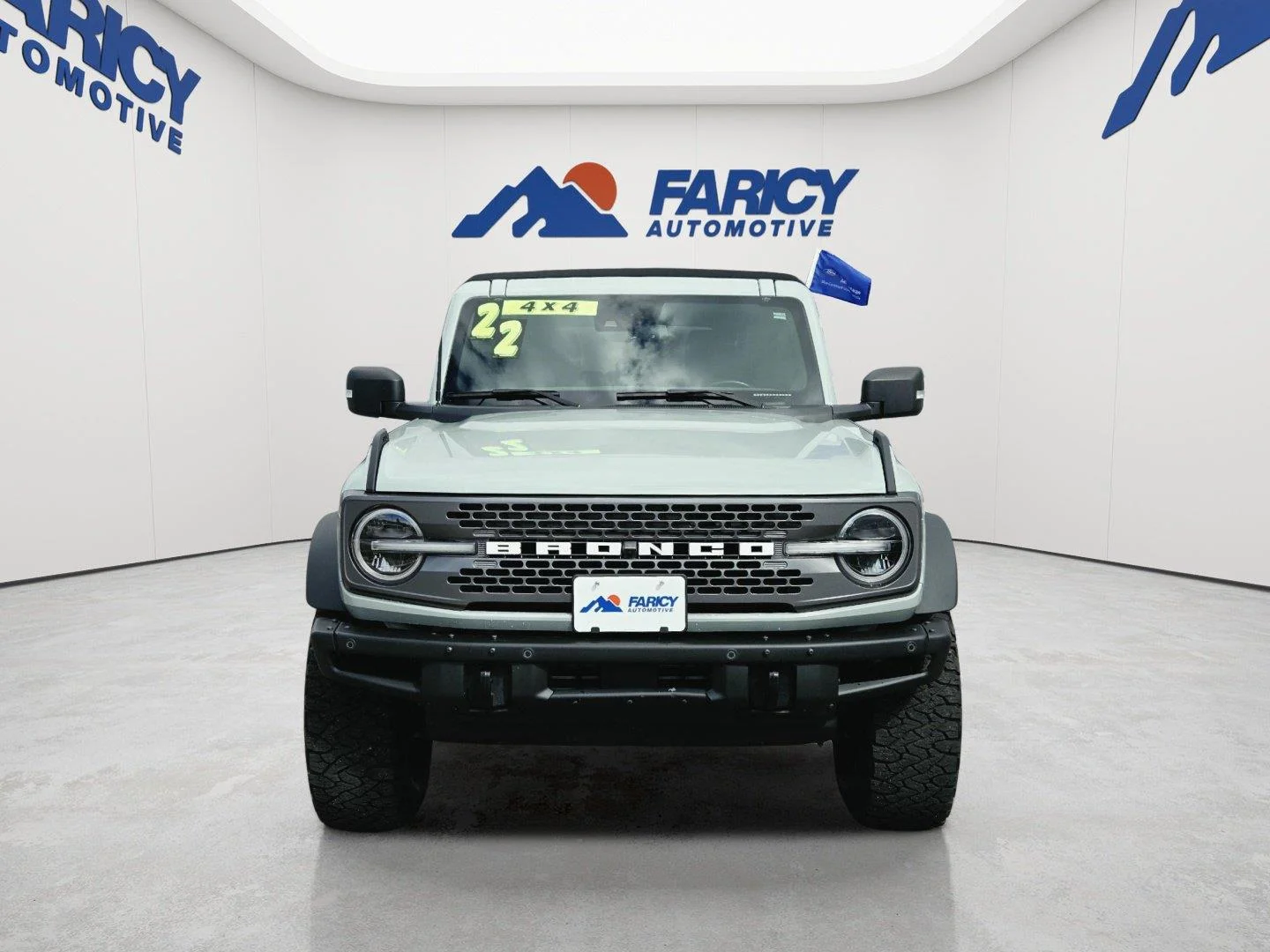 Used 2022 Cactus Gray Ford Badlands Advanced image 2
