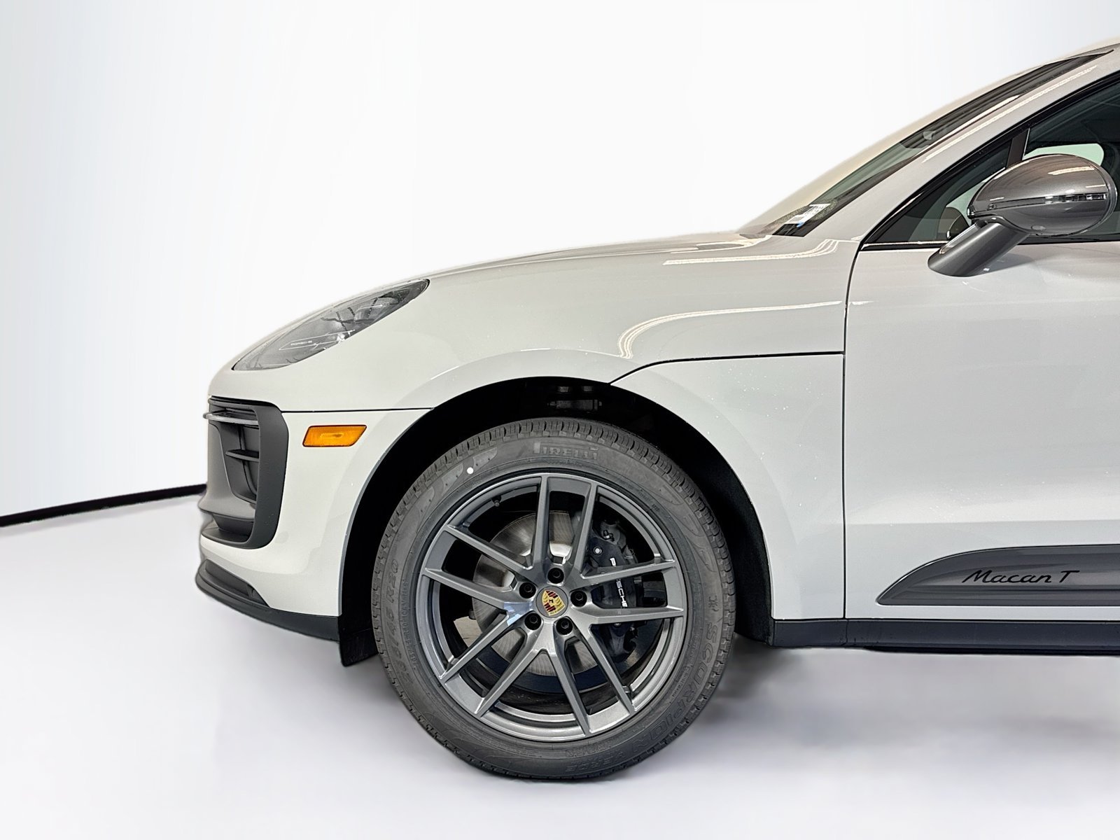 Used 2026 Chalk Porsche T image 28